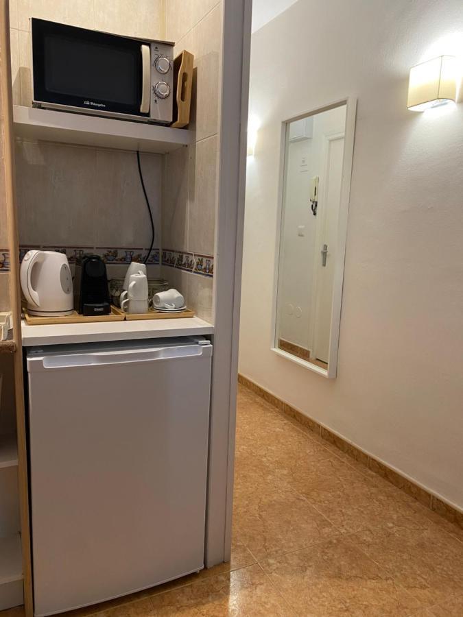 Studio La Carihuela ตอร์เรโมลิโนส ภายนอก รูปภาพ