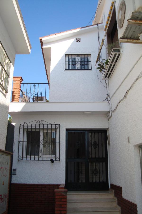 Studio La Carihuela ตอร์เรโมลิโนส ภายนอก รูปภาพ